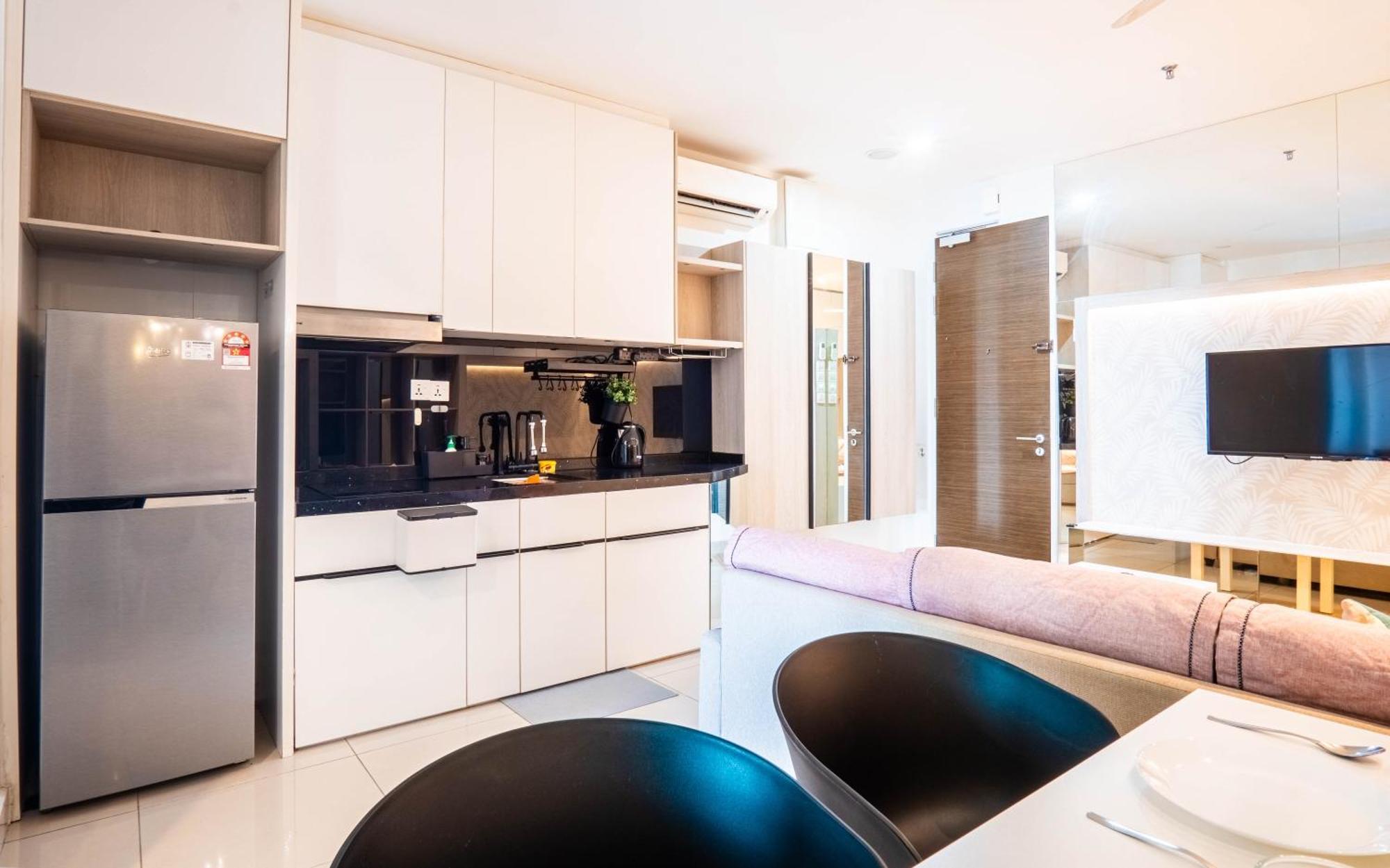 H20 Residence Ara Damansara By Airhost Petaling Jaya Esterno foto